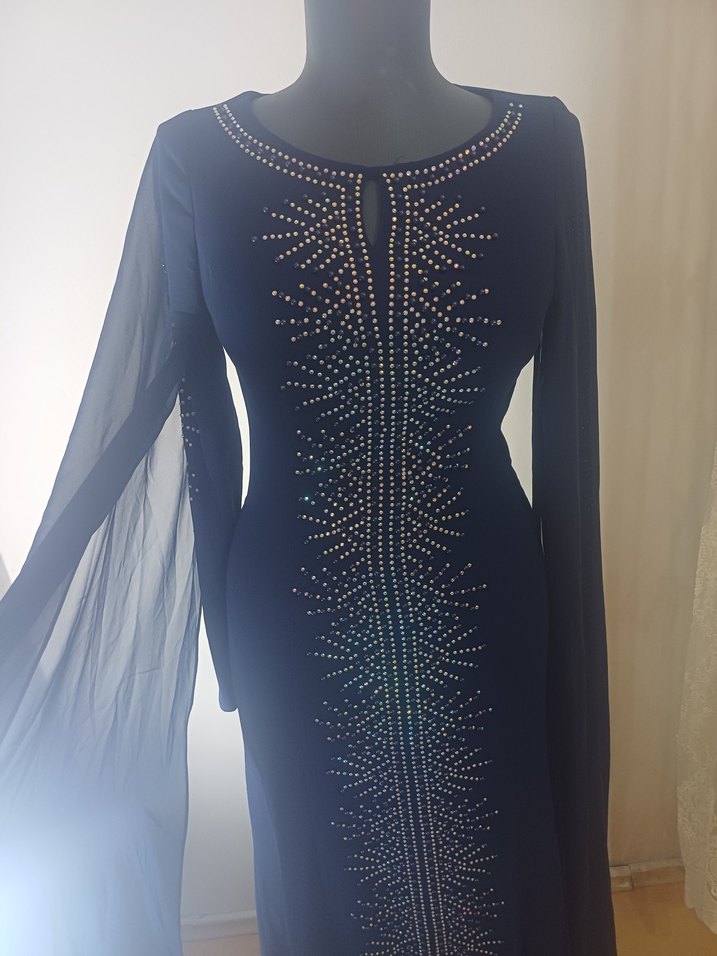 Kapanan abiye magzasının etiketli urunleri SIFIR ÜRÜN - Görsel 2