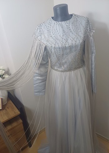 Kapanan abiye magzasının etiketli urunleri SIFIR ÜRÜN - Görsel 2