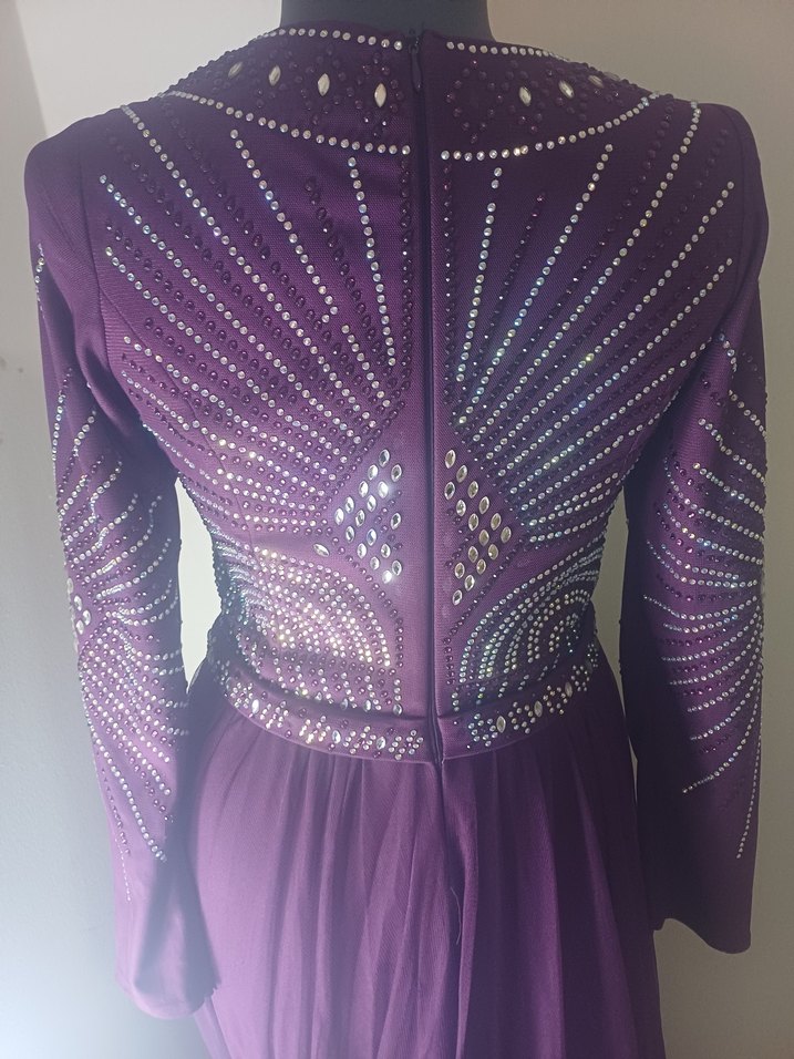 Kapanan abiye magzasının etiketli urunleri SIFIR ÜRÜN - Görsel 4