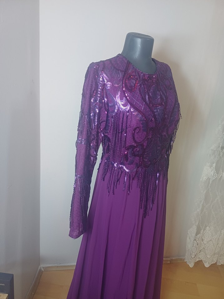 Kapanan abiye magzasının etiketli urunleri SIFIR ÜRÜN - Görsel 3