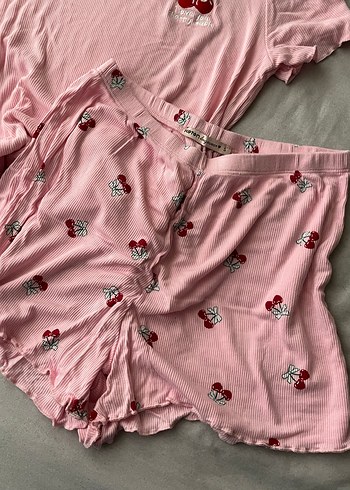 Pembe Nakışlı Kısa Kollu Kadın Pijama Takımı - Görsel 2