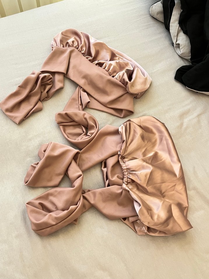 Pembe Parlak Saten Kadın Başörtüsü - Görsel 2