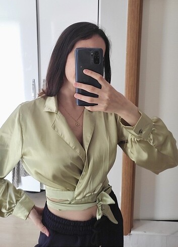 Crop Saten Bağlamalı Gömlek