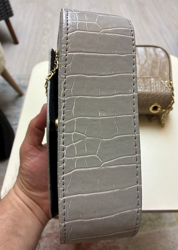 Diğer Gri Deri Yılan Desenli Zincir Detaylı Çanta