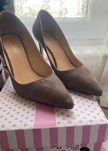 Pelinin Ayakkabıları Pelinin Ayakkabıları 8 cm Kahverengi Süet Stiletto