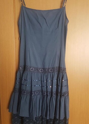 38 Beden askılı kısa elbise