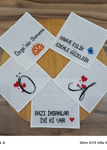 El Yapımı Nakışlı Bardak Altlıkları