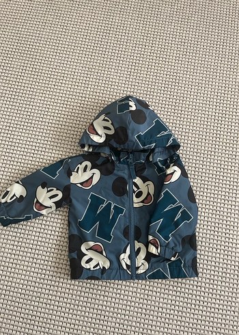 Kapüşonlu Mavi Erkek Çocuk Yağmurluk - Görsel 2