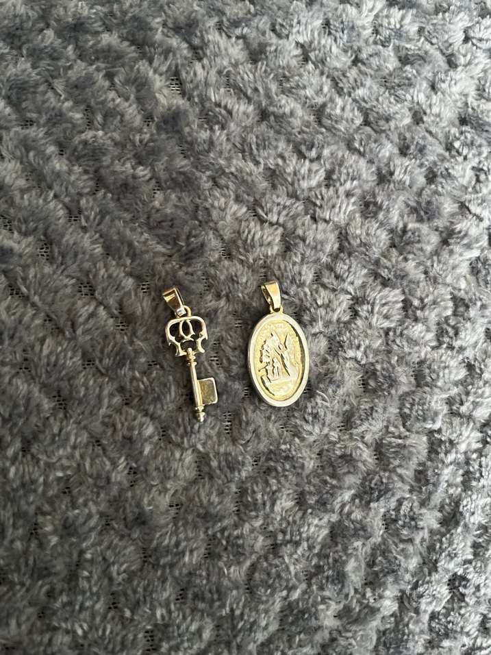 Gümüş renklerden oluşan takı kavanozu - Görsel 3