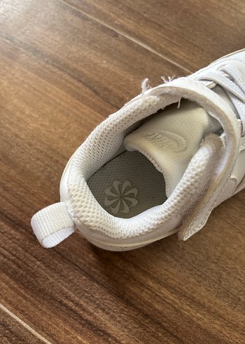 Nike Beyaz Erkek Çocuk Spor Ayakkabı nike