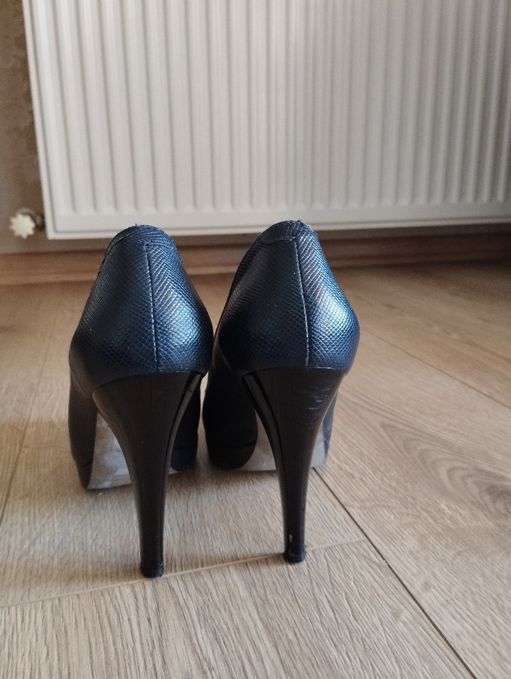 Derimod Lacivert Yılan Desenli Stiletto - Görsel 4