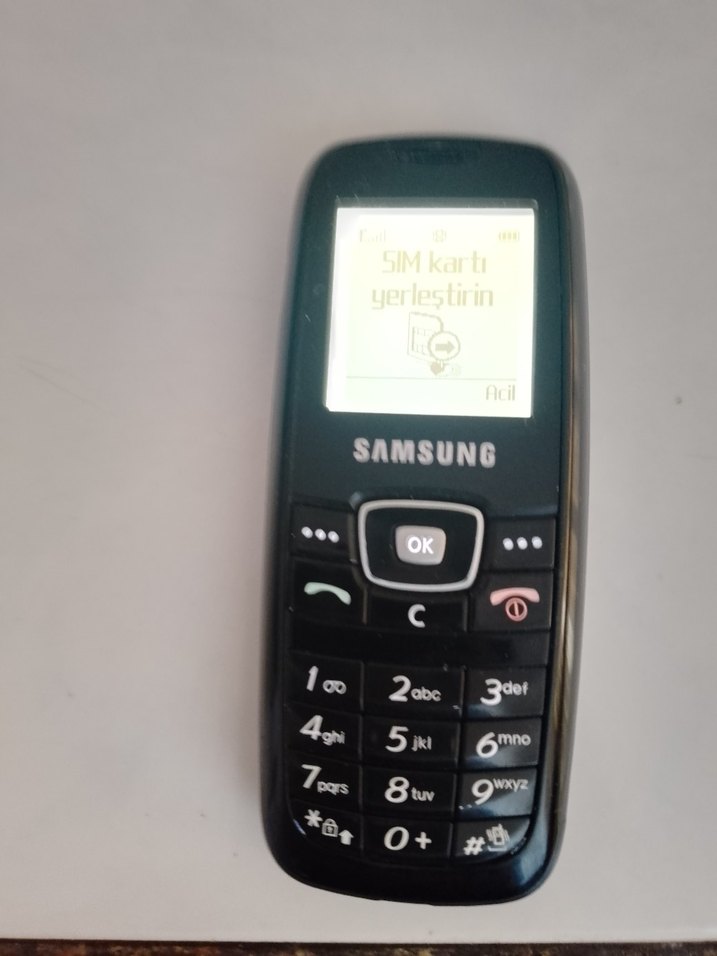 Samsung Siyah Klasik Telefon - Görsel 2