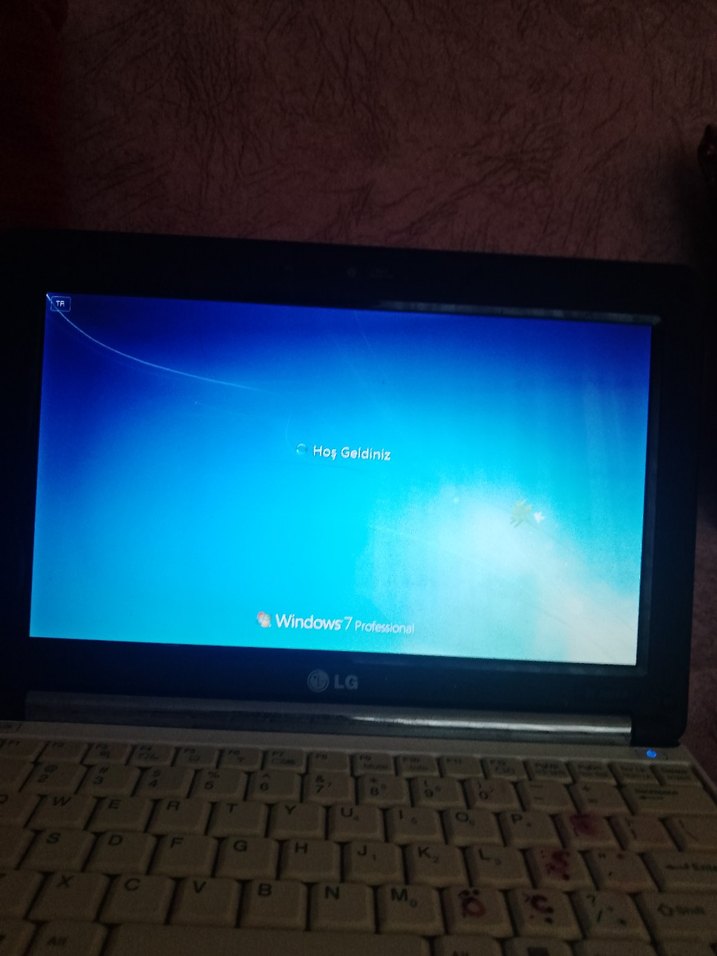 Beyaz LG Dizüstü Bilgisayar temiz - Görsel 4