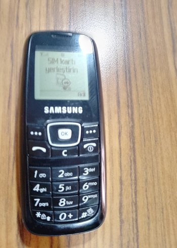 Klasik Siyah Samsung Tuşlu Telefon - Görsel 4