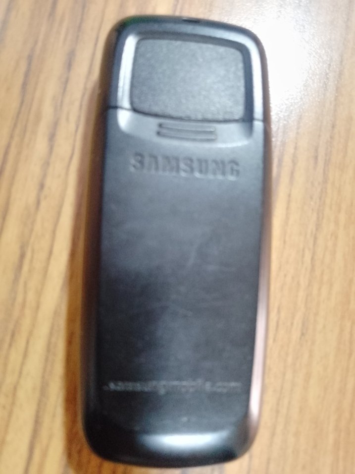 Klasik Siyah Samsung Tuşlu Telefon - Görsel 3