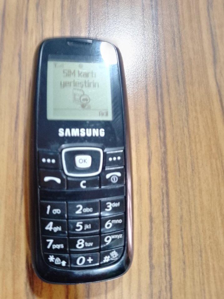 Klasik Siyah Samsung Tuşlu Telefon - Görsel 4