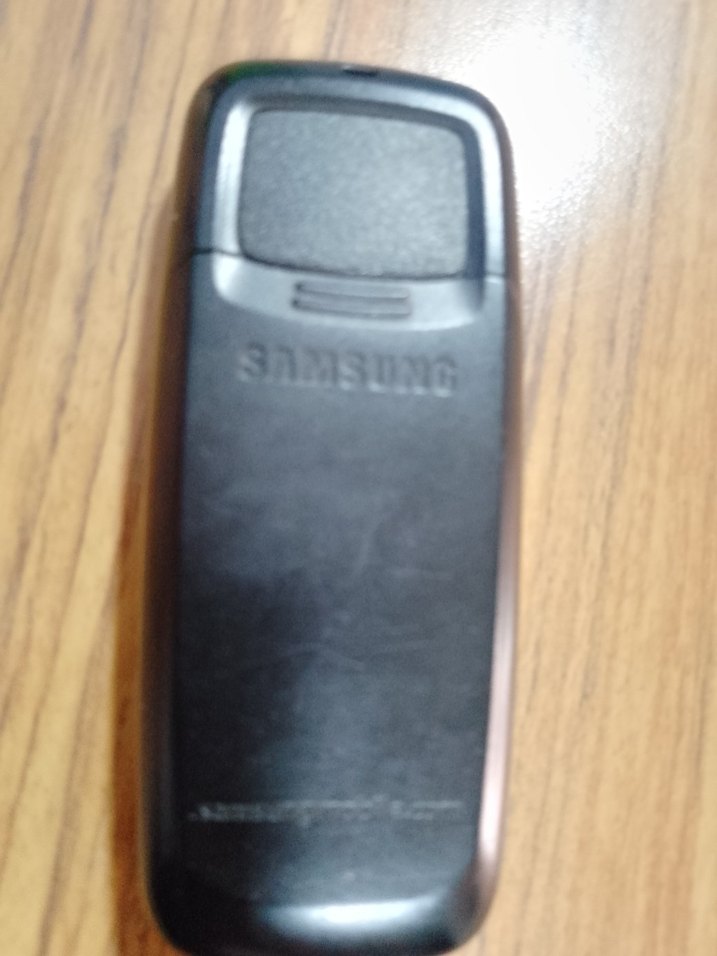 Klasik Siyah Samsung Tuşlu Telefon - Görsel 2