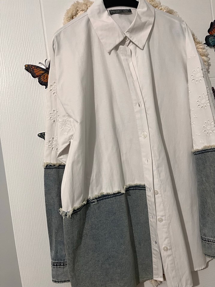 Nakışlı ve Kot Detaylı Gri Beyaz Kadın Gömlek - Görsel 2
