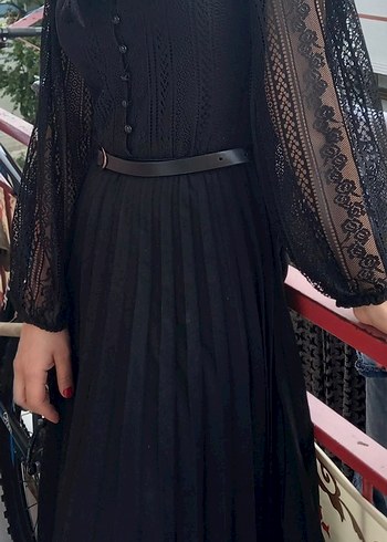 Siyah Pliseli Uzun Örgü Elbise