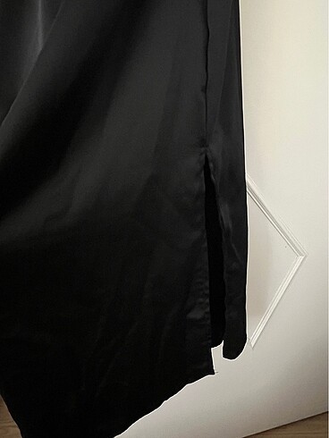 Yırtmaçlı Saten Abiye - Görsel 4