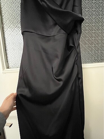 Yırtmaçlı Saten Abiye - Görsel 2