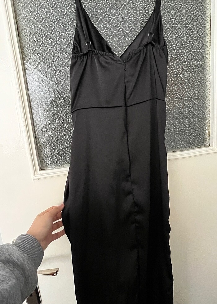 Yırtmaçlı Saten Abiye - Görsel 5