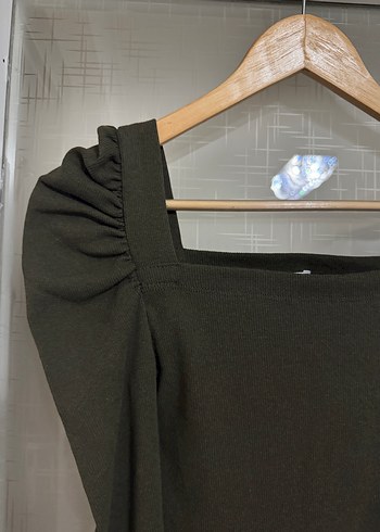 Uzun Kollu Haki Yeşil Drapeli Kadın Bluz - Görsel 2