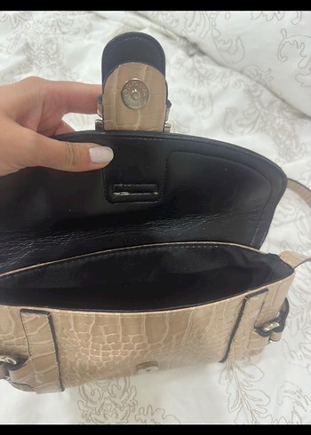 Bej Kemerli Yılan Desenli Deri Kadın Çanta - Görsel 4