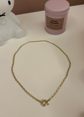 Zincir Detaylı Altın Rengi Kadın Kolye - Görsel 2