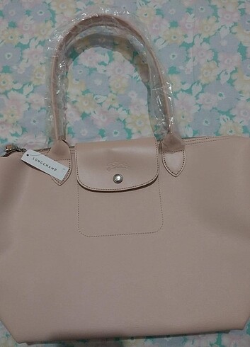 Longchamp Allan kazanıyor
