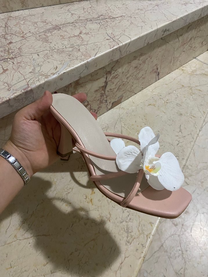 Pembe Çiçekli Stiletto Topuklu Kadın Terlik - Görsel 2