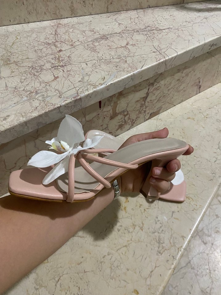 Pembe Çiçekli Stiletto Topuklu Kadın Terlik - Görsel 3