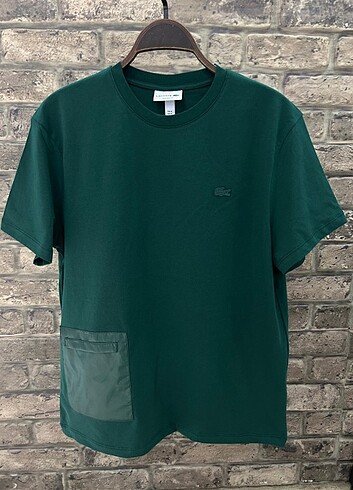 T-shirt lacoste tümbedebler