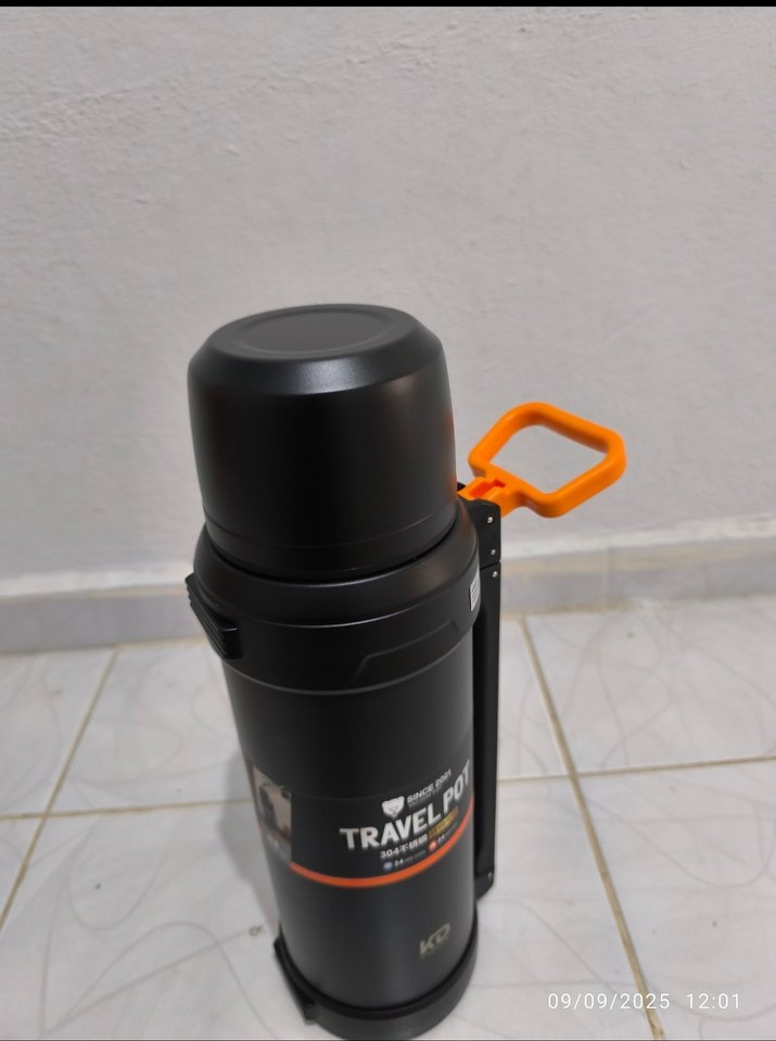 Okadi Siyah Vakumlu Termos 2.5L - Görsel 4