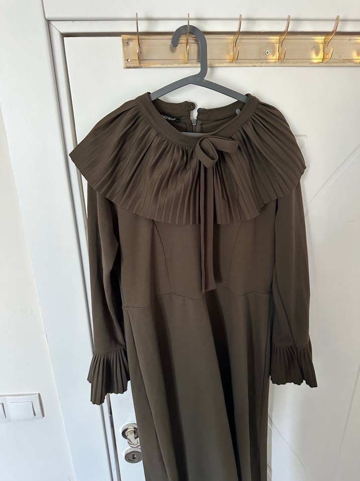 Haki  Pilili Uzun Keten Elbise - Görsel 2