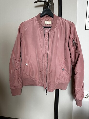 Koton pilot bomber mont