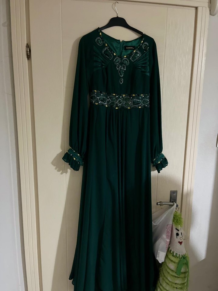 Yeşil İşlemeli Uzun Kadın Elbisesi - Görsel 2