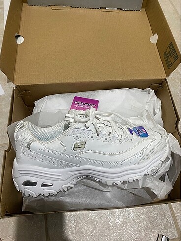 Skechers