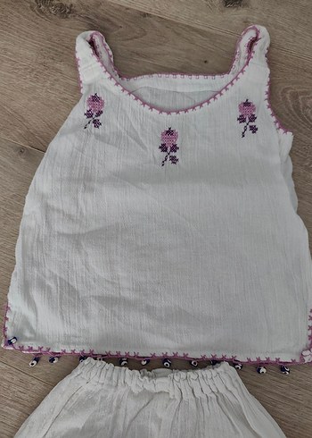 Etnik Esintiler Etamin Nakışlı Beyaz Kız Bebek Kıyafet Takımı