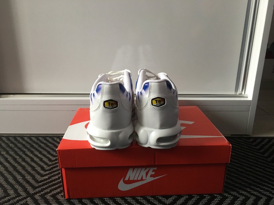 Nike Beyaz Renkli Erkek Spor Ayakkabı - Görsel 4