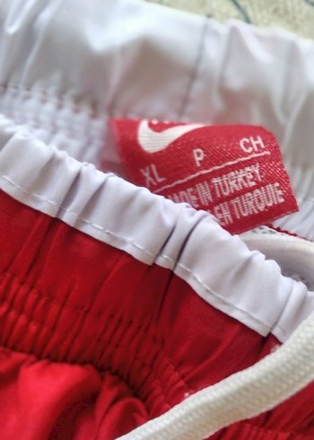 Nike Nike Koyu Kırmızı Rahat Kesim Erkek Şort