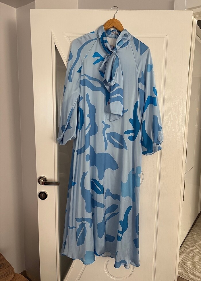 Saten elbise - Görsel 3