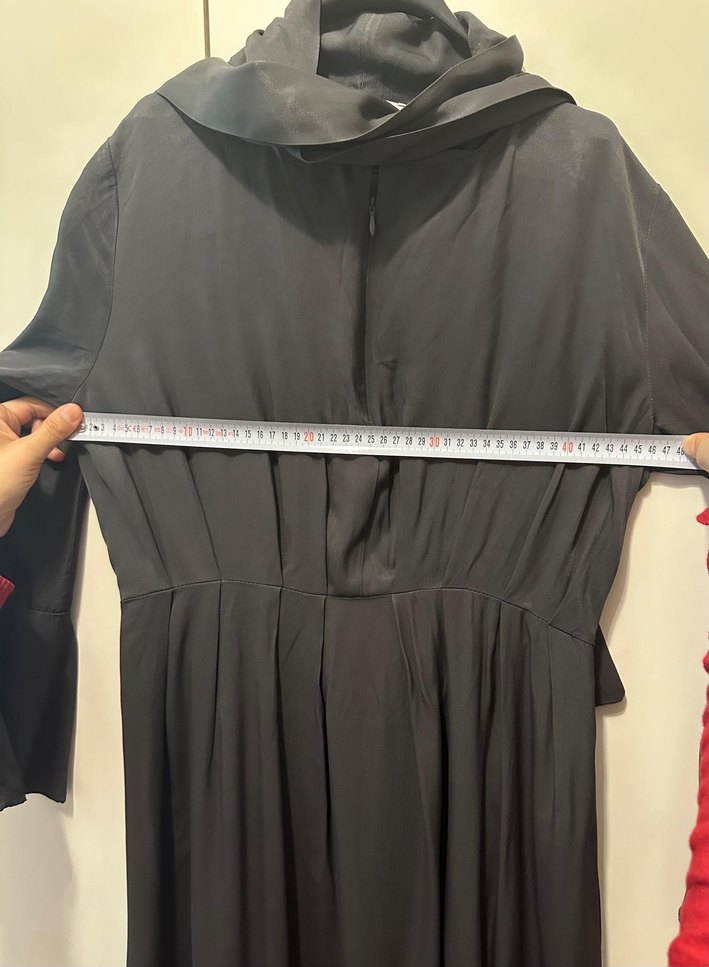 Siyah Uzun Pileli Elbise - Görsel 5