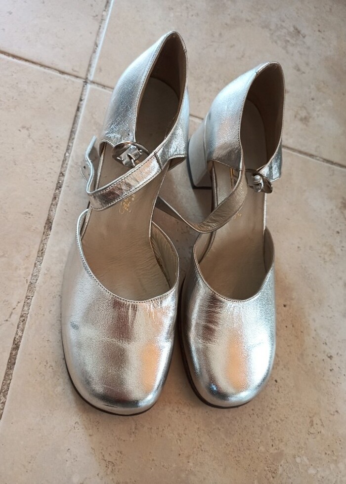 Kız çocuk Babet aliminyum renk 35 numara topuklu - Görsel 3