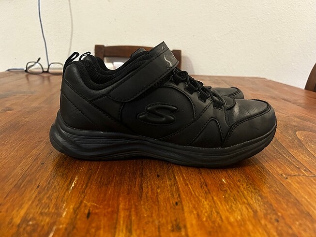 36 Beden Orjinal skechers az kullanılmış
