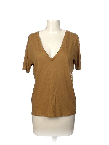 Zara T-shirt %70 İndirimli.