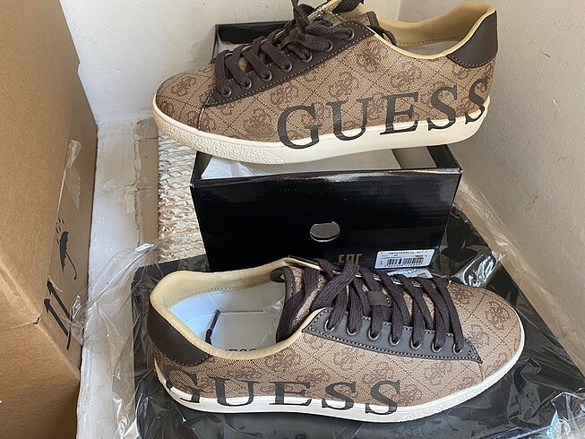 40 Beden kahverengi Renk Guess bayan sneaker 40
