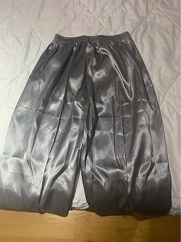 Erkek sabahlıgı - Görsel 3