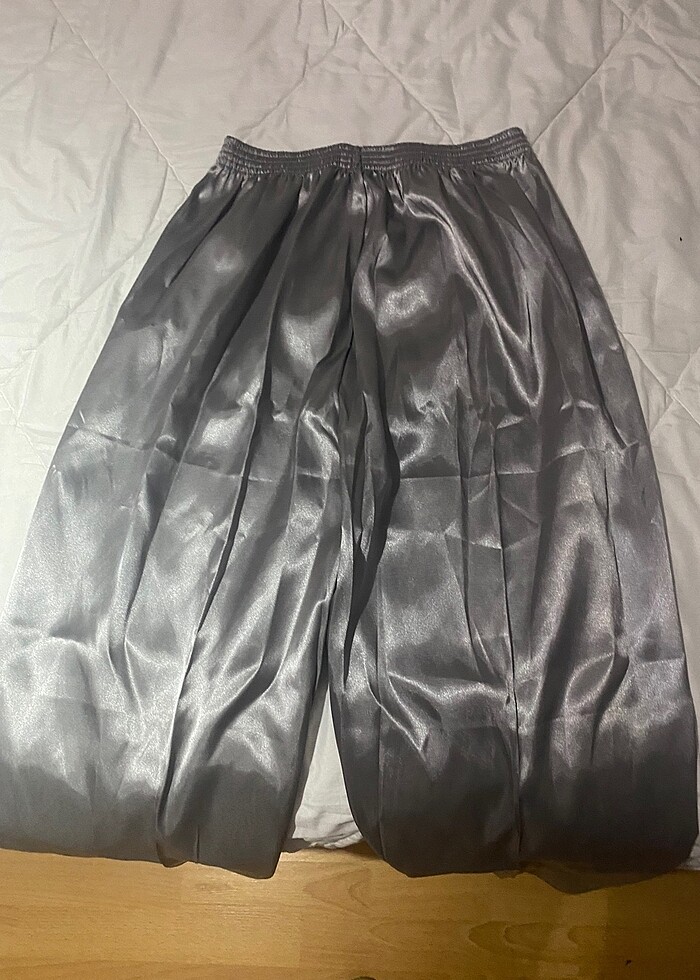 Erkek sabahlıgı - Görsel 3