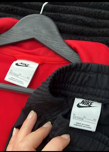 Nike Nike Kırmızı Siyah Fermuarlı Erkek çocuk Ceket takım